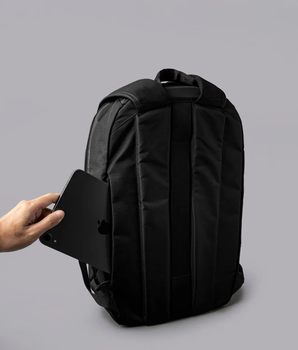 現貨｜ALPAKA - Aero Pack Backpack (16L) 輕量化日常背包 Axoflux 210D 防撕裂尼龍布料【約1個工作日內寄出】