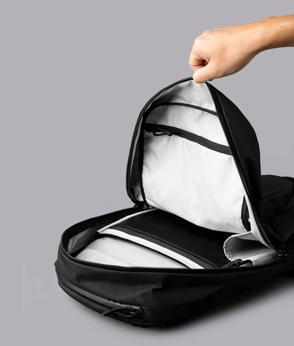 現貨｜ALPAKA - Aero Pack Backpack (16L) 輕量化日常背包 Axoflux 210D 防撕裂尼龍布料【約1個工作日內寄出】
