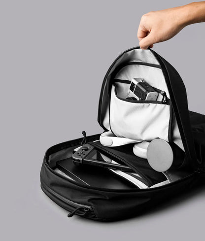 現貨｜ALPAKA - Aero Pack Backpack (16L) 輕量化日常背包 Axoflux 210D 防撕裂尼龍布料【約1個工作日內寄出】