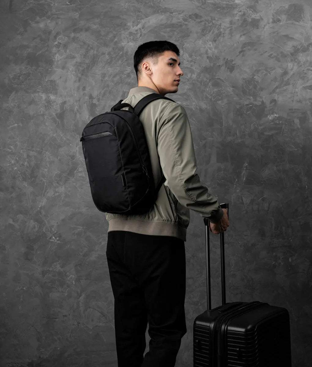現貨｜ALPAKA - Aero Pack Backpack (16L) 輕量化日常背包 Axoflux 210D 防撕裂尼龍布料【約1個工作日內寄出】