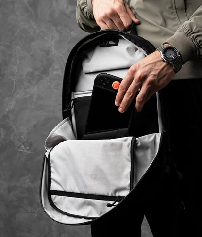 現貨｜ALPAKA - Aero Pack Backpack (16L) 輕量化日常背包 Axoflux 210D 防撕裂尼龍布料【約1個工作日內寄出】